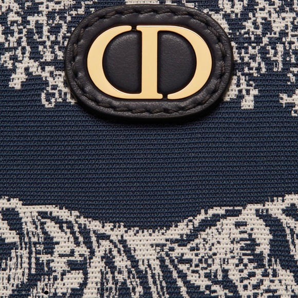 CHRISTIAN DIOR 30 MONTAIGNE BEAUTY POUCH - Picture 4 of 5